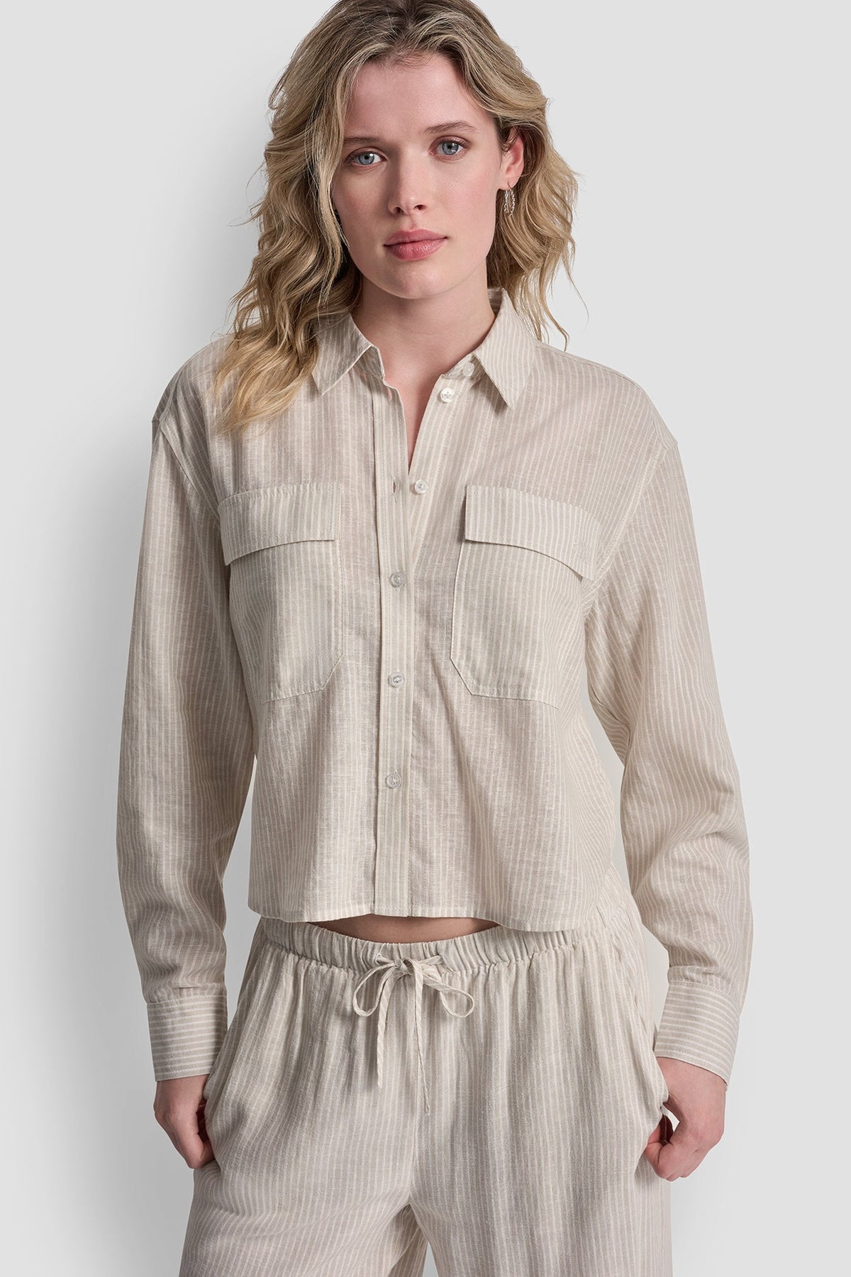 DKNY LINEN-BLEND BUTTON-FRONT SHIRT