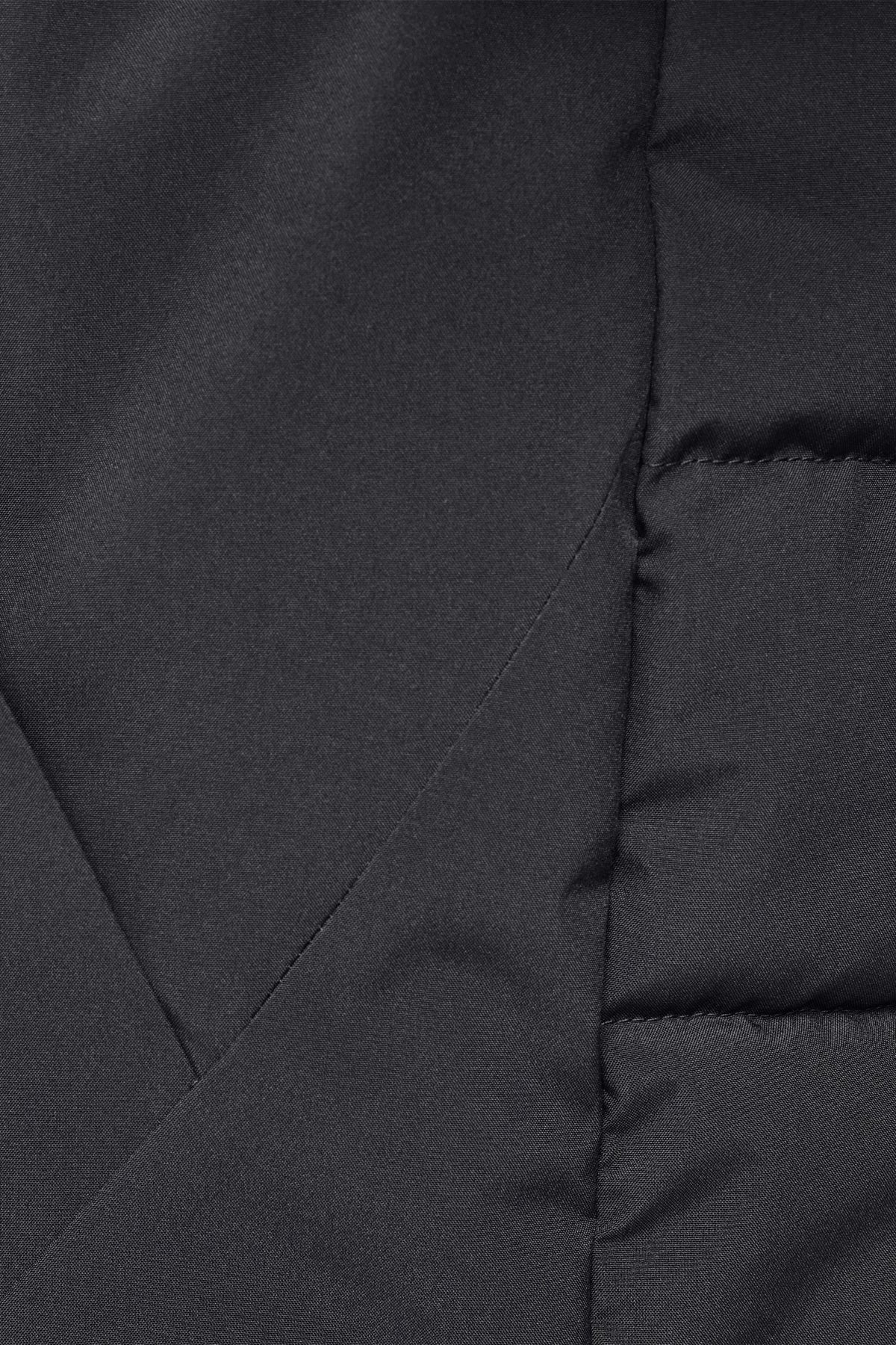 DKNY HOODED PUFFER JACKET