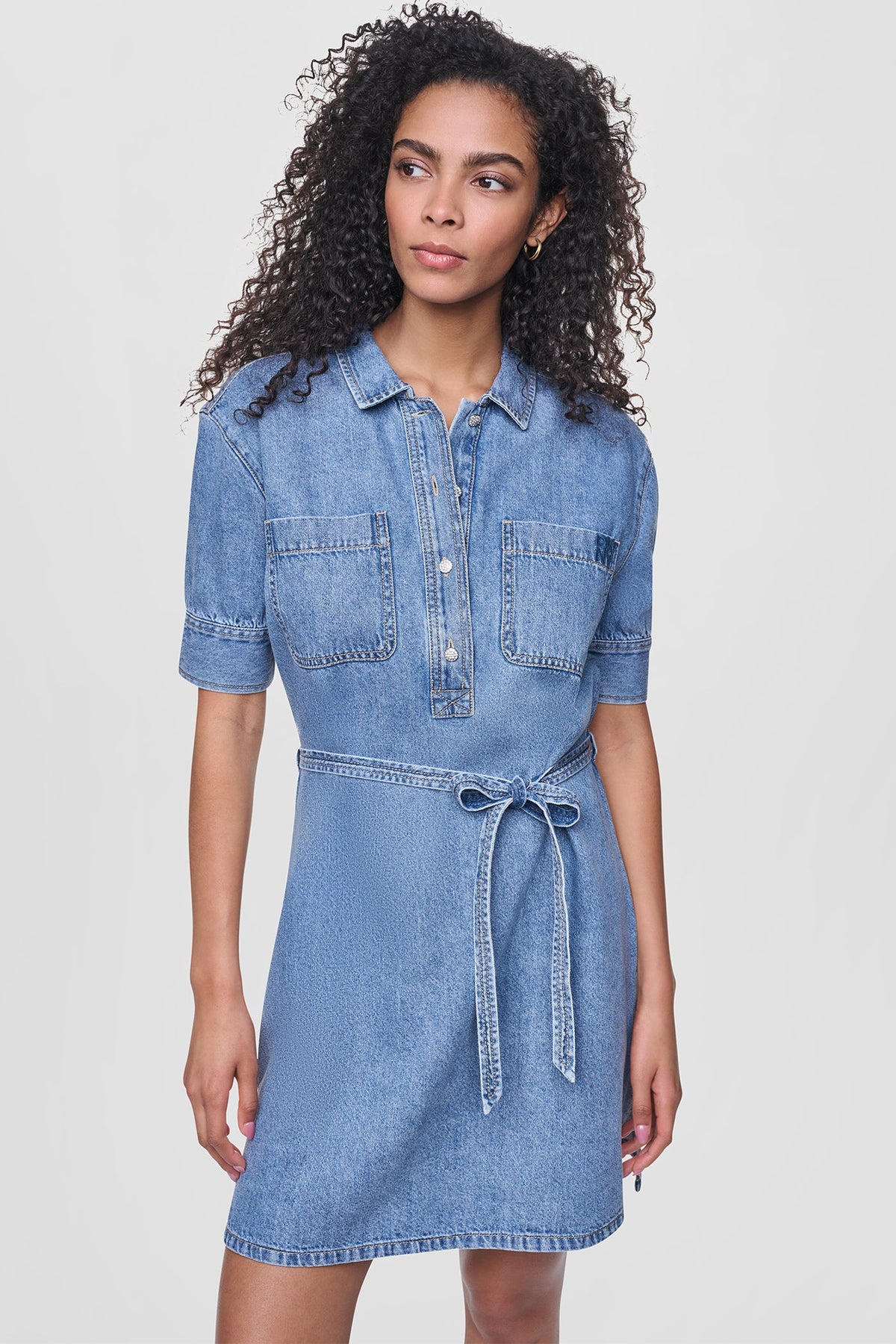 DKNY DENIM BUTTON-FRONT SHIRT DRESS
