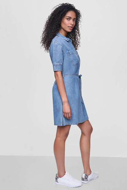 DKNY DENIM BUTTON-FRONT SHIRT DRESS
