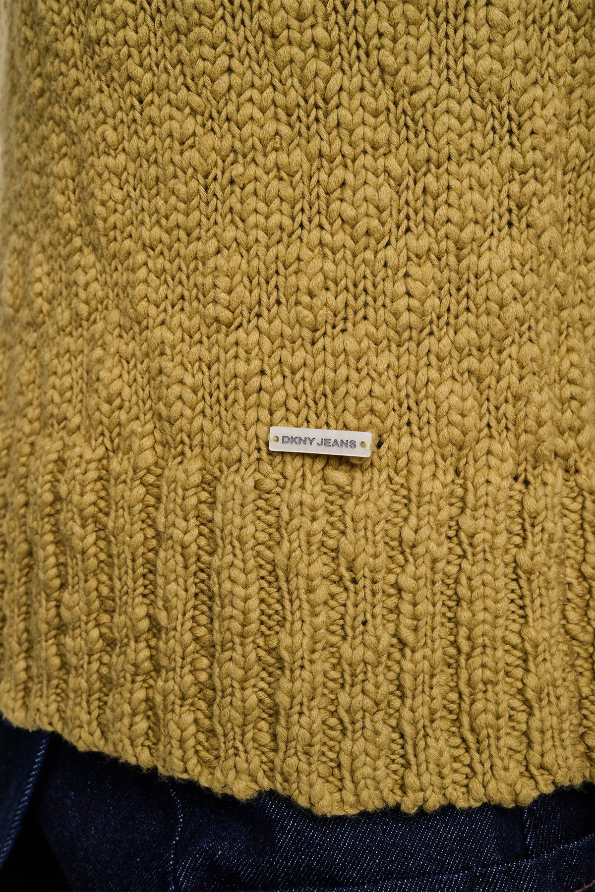 DKNY RIBBED MOCK-NECK SWEATER VEST