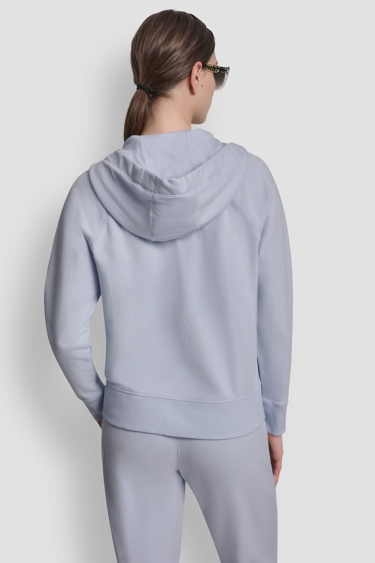 DKNY TWO-TONE LOGO DRAWSTRING HOODIE