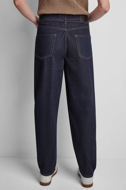 DKNY MID-RISE BARREL JEAN