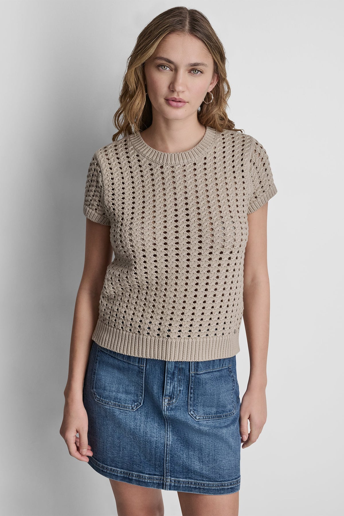DKNY CHUNKY POINTELLE SHORT SLEEVE SWEATER