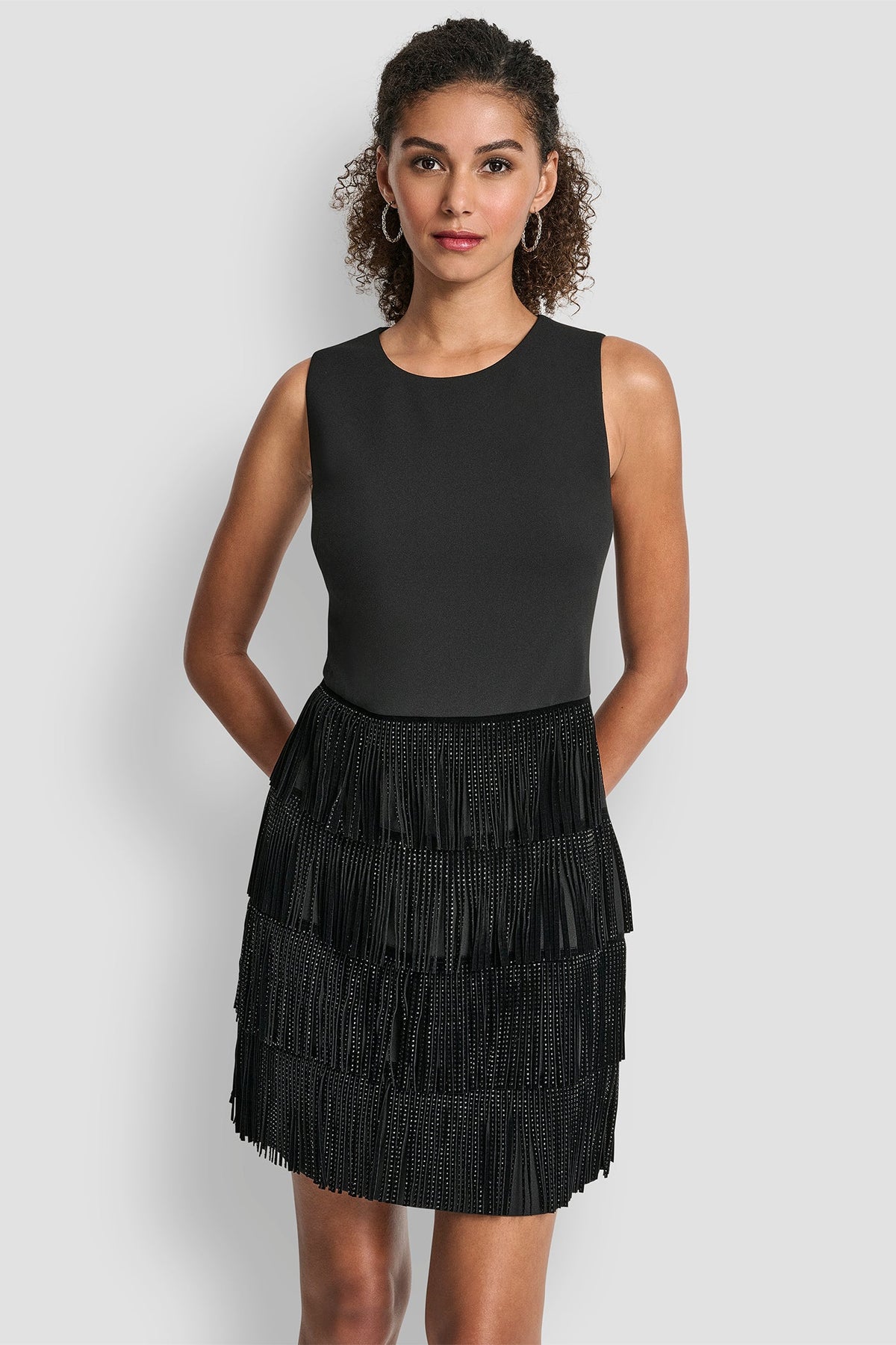 DKNY SLEEVELESS SHIFT DRESS WITH TIERED SKIRT