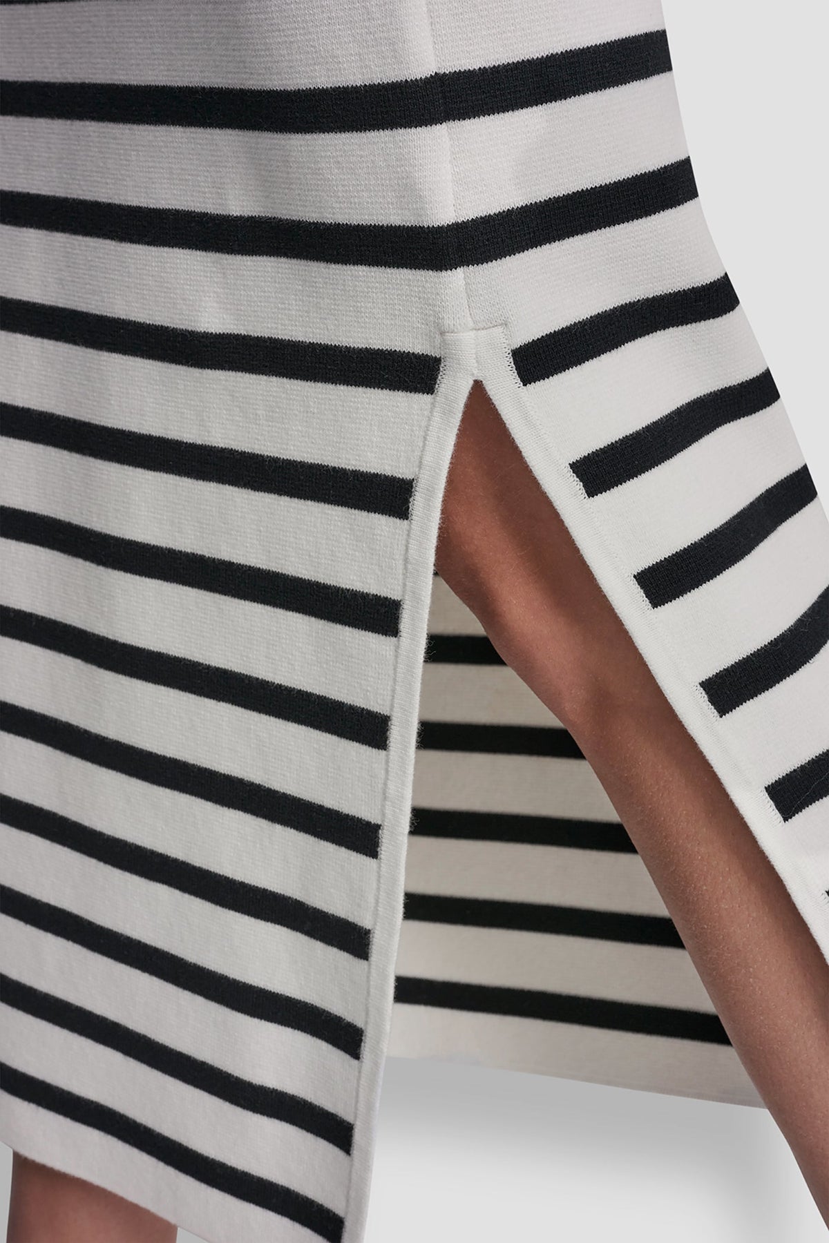 DKNY STRIPED MIDI SKIRT WITH SIDE SLIT