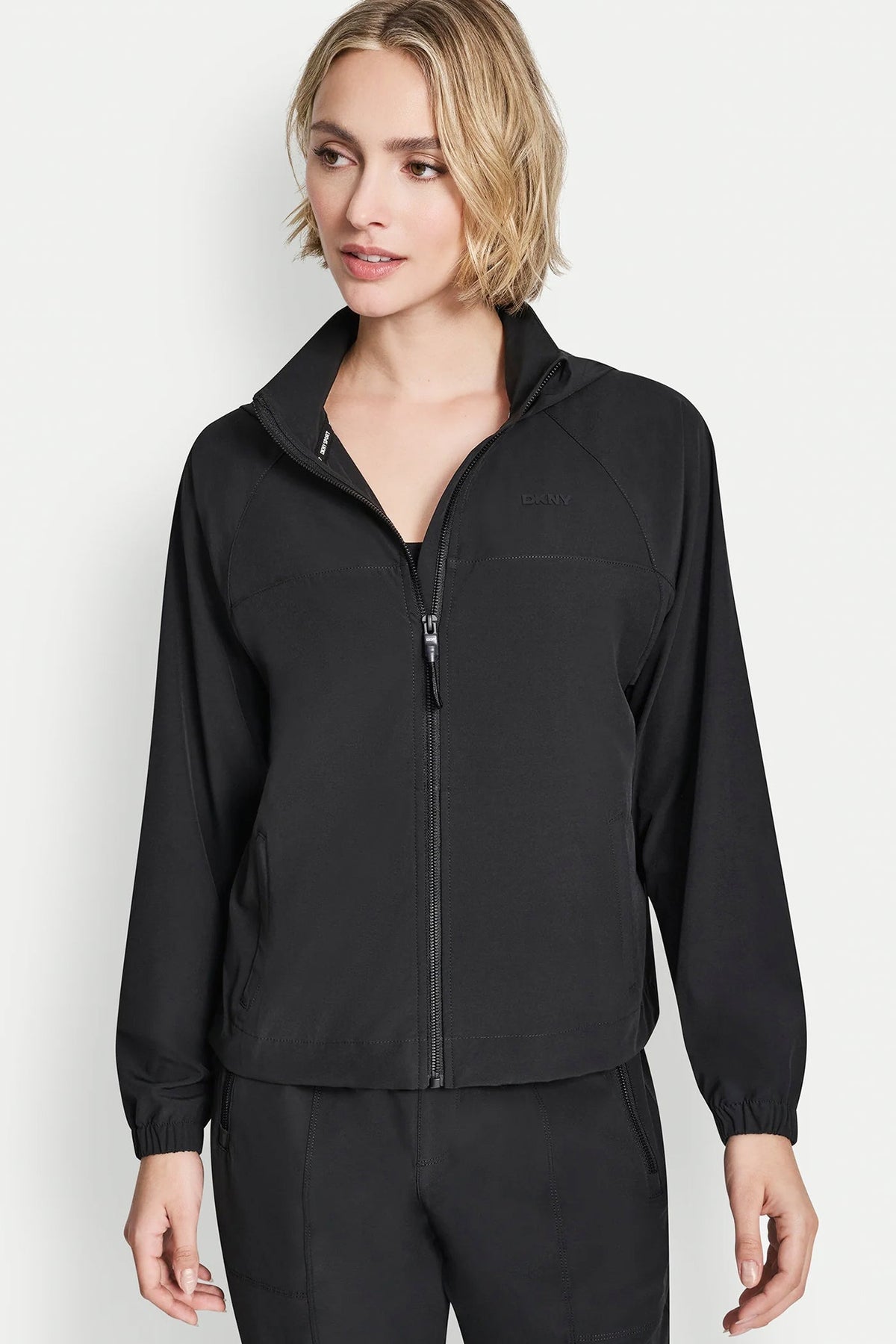 DKNY LOGO HOODED SHORT JACKET