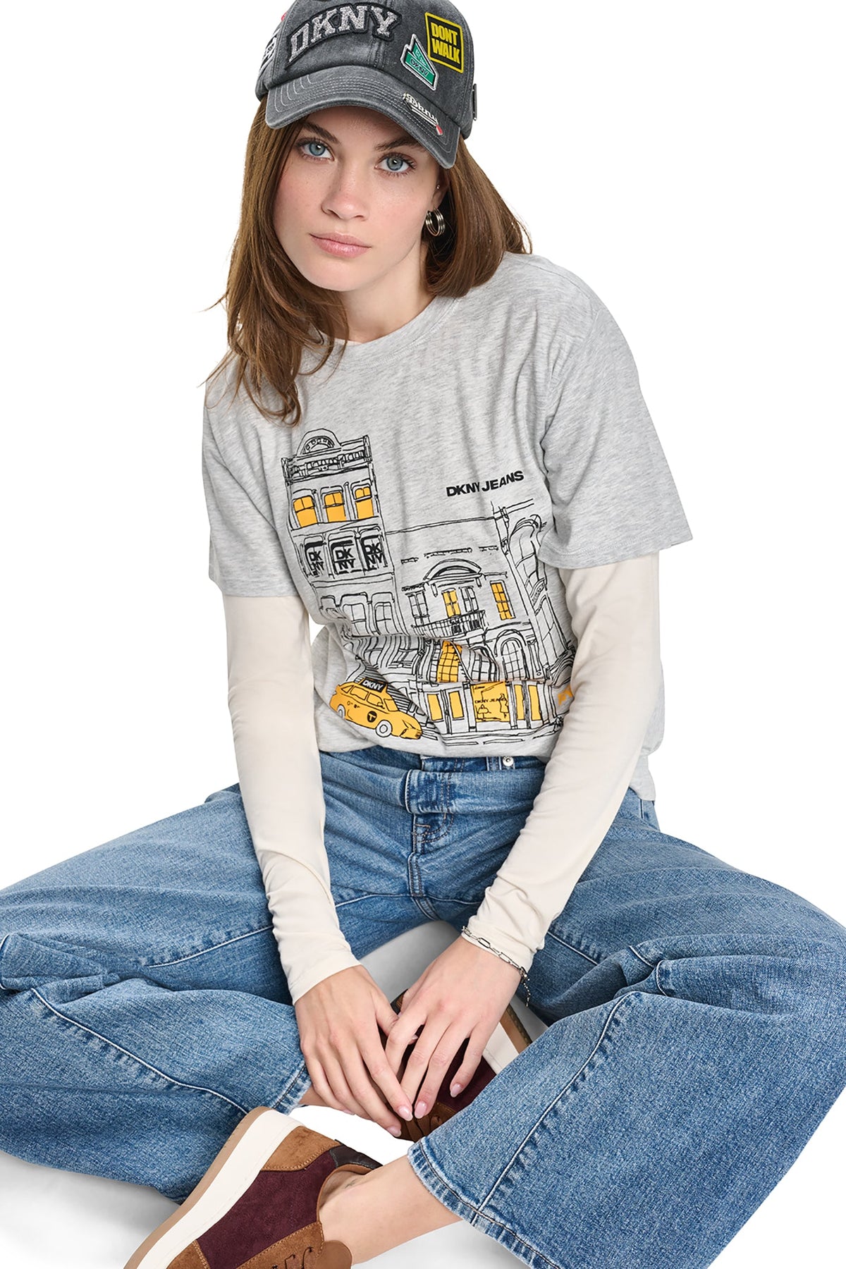 DKNY DOWNTOWN SKETCH TEE