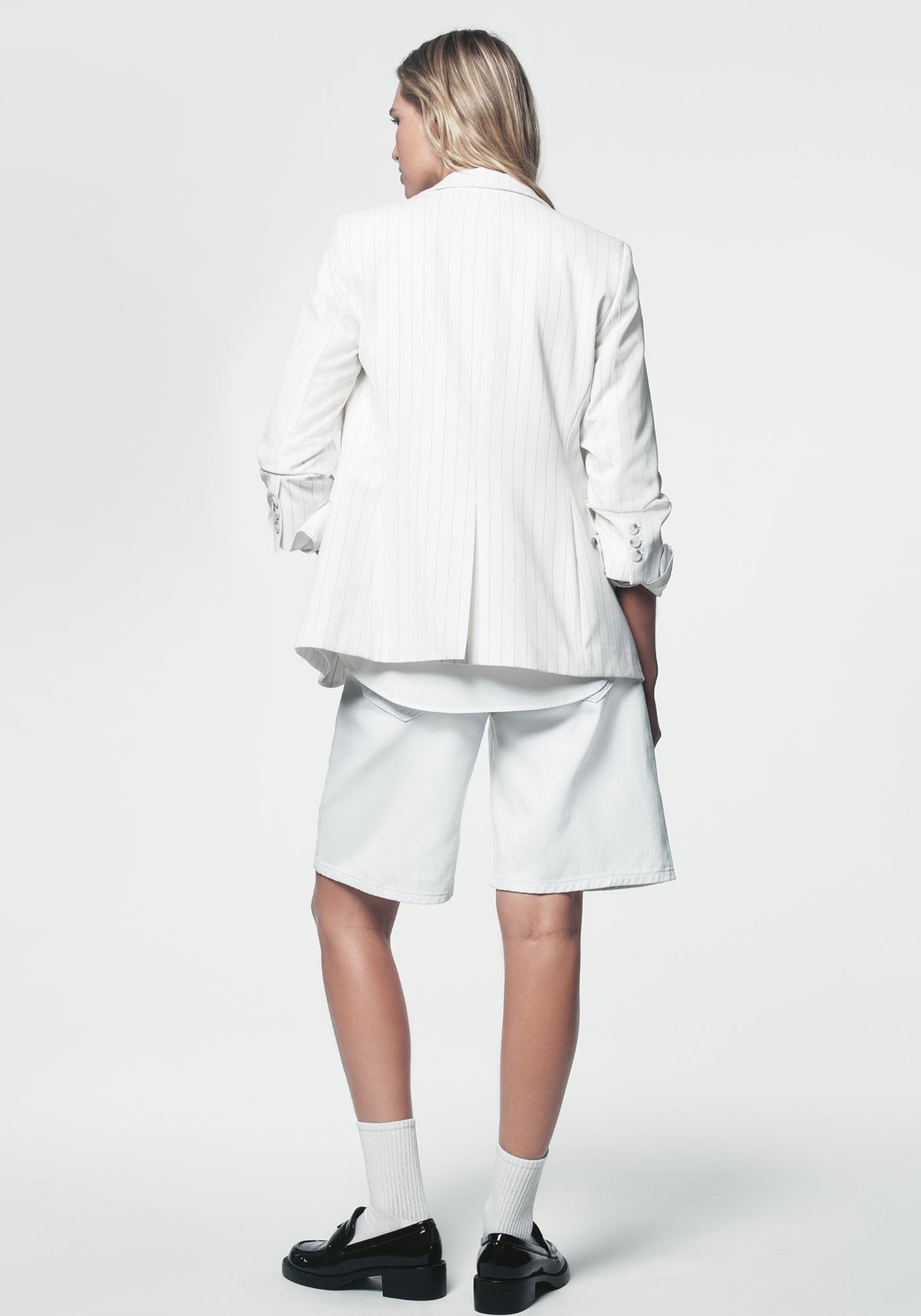DKNY SINCHED SLEEVE ONE BUTTON BLAZER