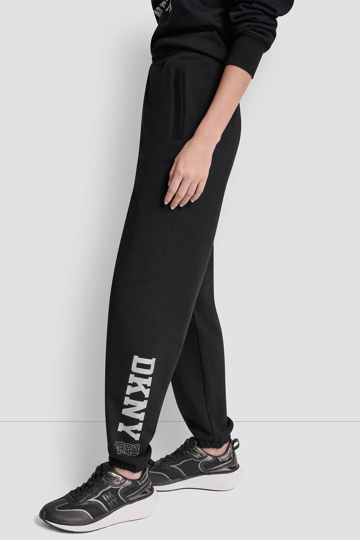 DKNY DKNY 1989 RHINESTUD LOGO JOGGER