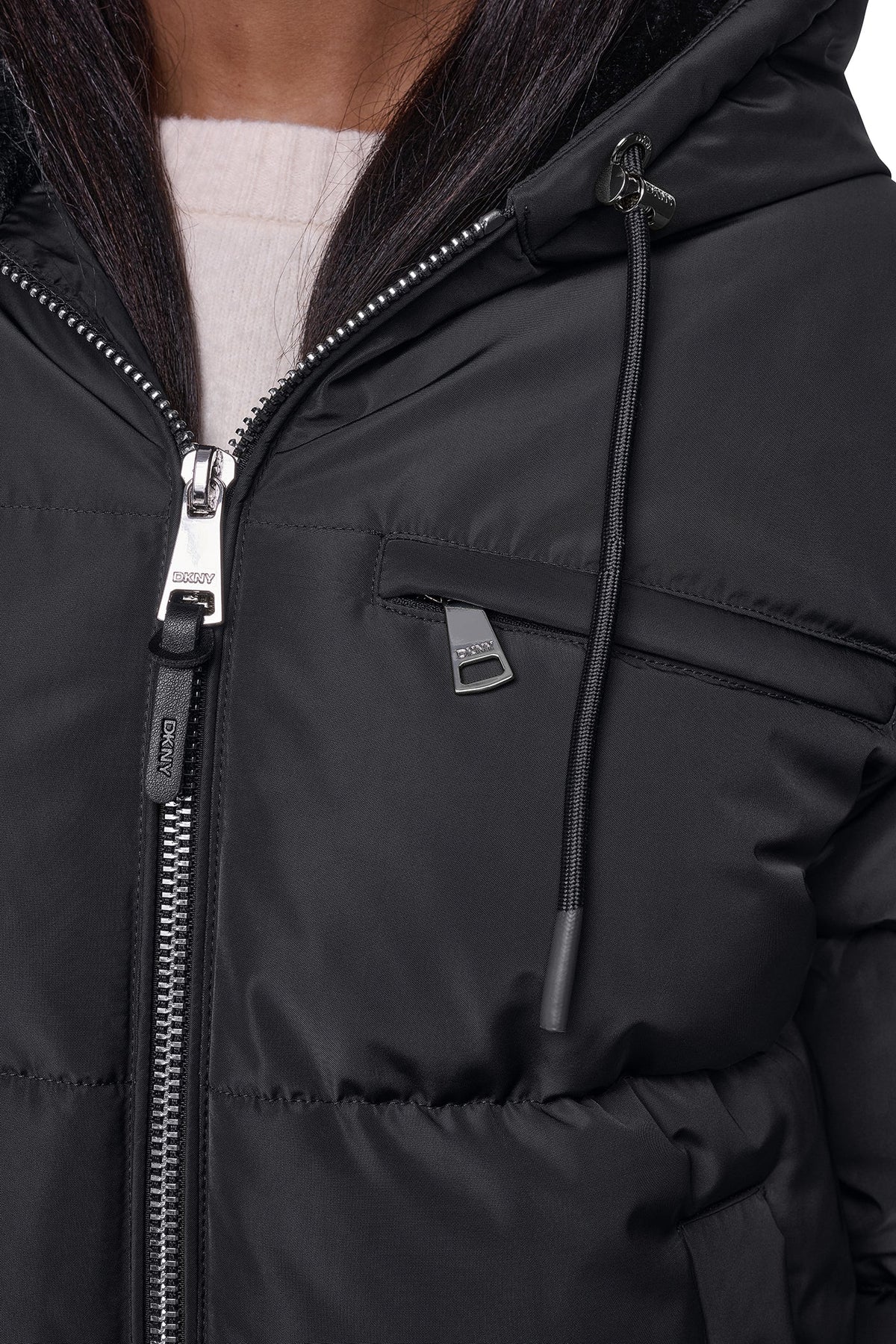 DKNY CONTRAST LINED SHORT HOODED PUFFER