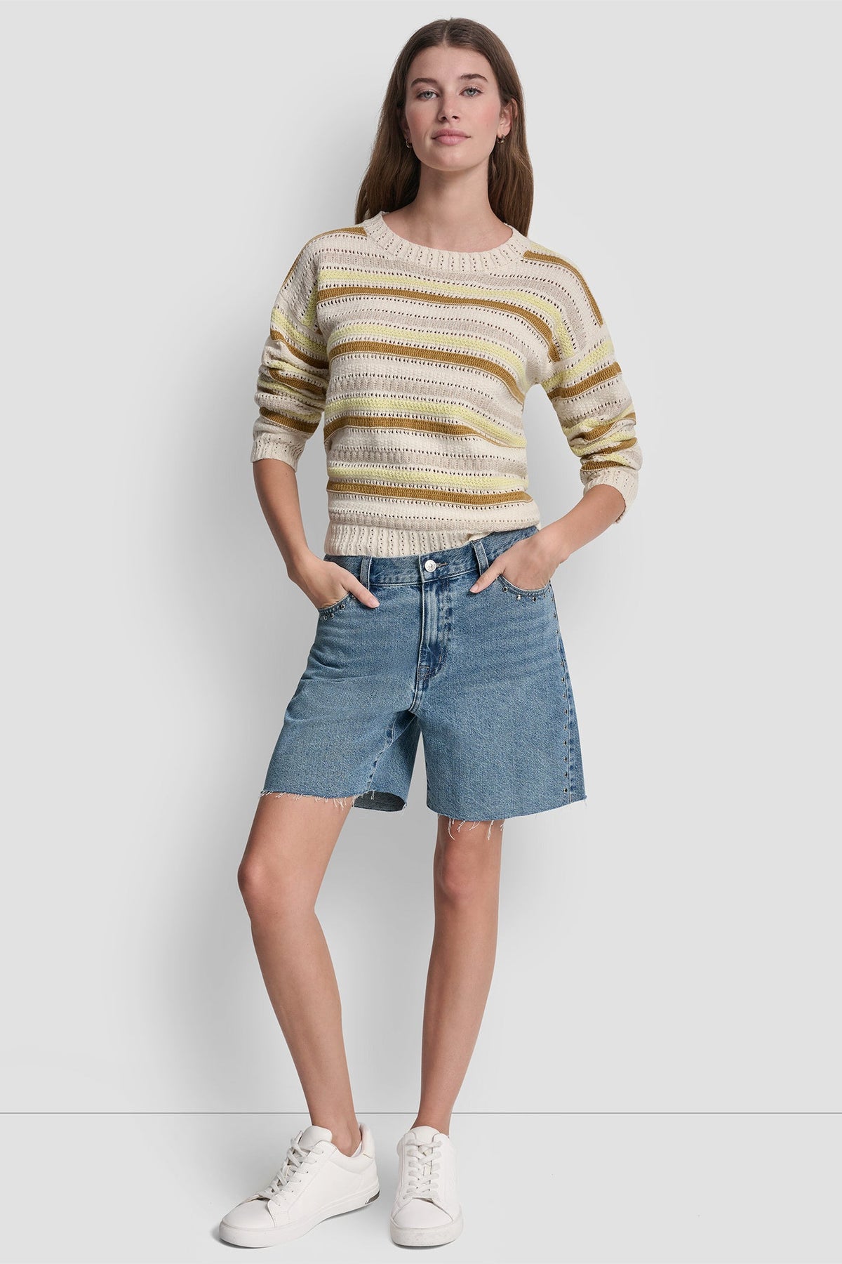 DKNY MID-RISE DENIM SHORT