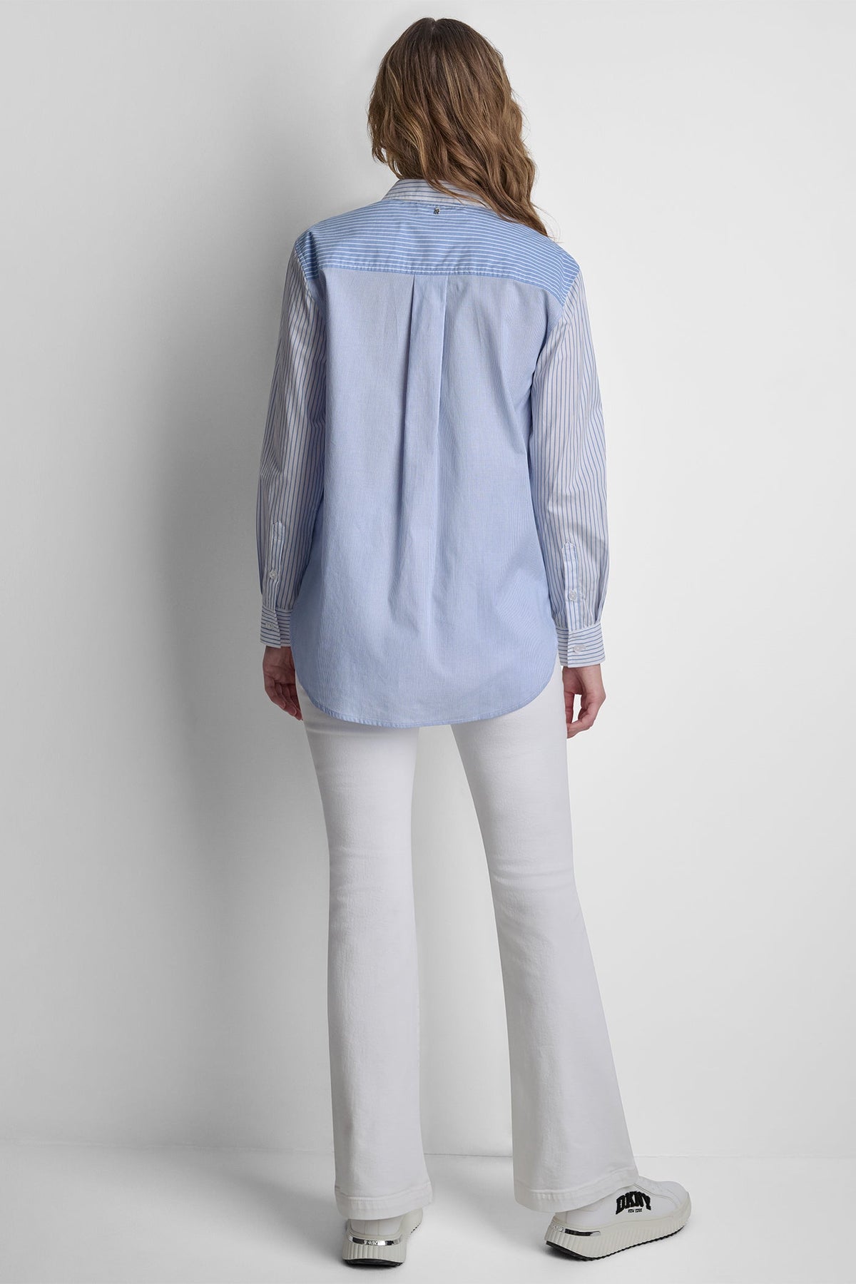 DKNY POPLIN CLASSIC FIT SHIRT WITH MIXED STRIPES